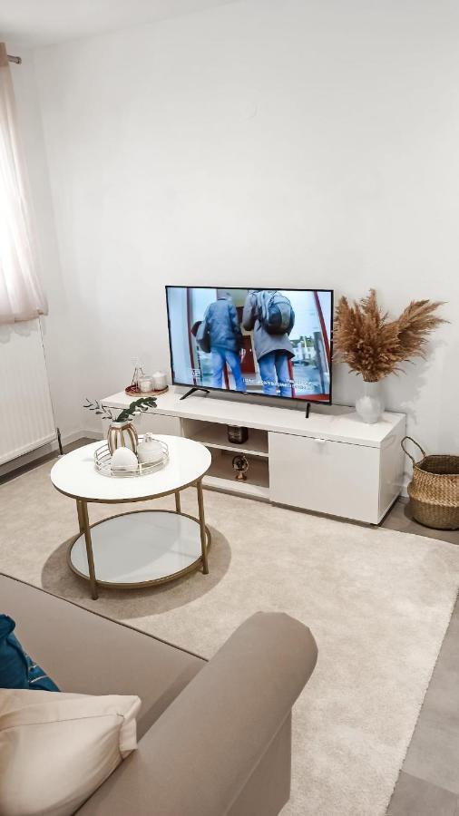 Schone 2 Zw In Sindelfingen - Maichingen *Daimler Apartment Bagian luar foto
